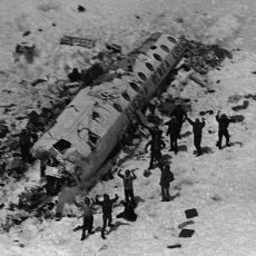 Kurtulanların Yamyamlık Yapmak Zorunda Kaldığı 1972 And Dağları Uçak Kazası