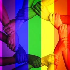 LGBT'nin Sembolü Neden Gökkuşağı Bayrağı?