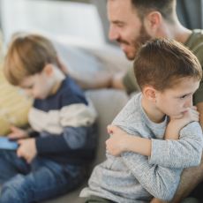 Ebeveynlerin, Farkında Olmadan Çocuklarını Hafiften Delirttiği Durum: Çifte Çıkmaz Teorisi