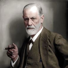 Freud’a Göre Aslında Neden Birini Seviyoruz?