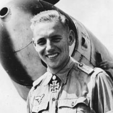 Tarihin En Çok Uçak Düşüren Savaş Uçağı Pilotu: Erich Hartmann