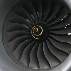 Uçak Motorlarında Bulunan Spiral Beyaz Çizgi Ne İşe Yarıyor?