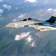 F-16'da Çalışmış Eski Bir Uçak Bakım Subayının Gözünden: MiG-29 vs F-16