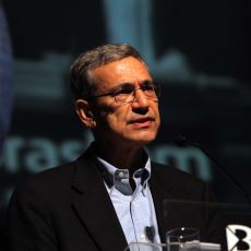 Orhan Pamuk'tan Önce Nobel Edebiyat Ödülü'ne Aday Olan Başka Yazarlarımız Var mı?