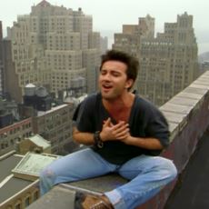 Tarkan'ın New York'ta Çekilen Ölürüm Sana Klibi Hakkında Yapım Notları