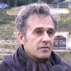 İtalya'da Sahte Antik Tiyatro İnşa Edip Turistlere Bilet Kesen Adam: Franco Malosso