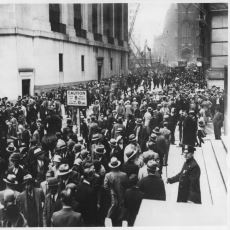 1929'da Hisse Senedi Piyasasının %89 Düştüğü Büyük Wall Street Çöküşü