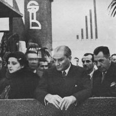 Atatürk'ün Eğitim, Askerlik ve Siyaset Arasında Kendine Ait Bir Hayatının Olmaması