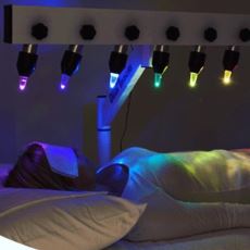 İnsan Bedeninin Renklerle Tedavi Edilmesini Sağlayan Işık Terapisi: Kromoterapi