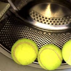 Çamaşır Kurutma Makinesine Tenis Topu Koymak İşe Yarar Bir Şey mi?