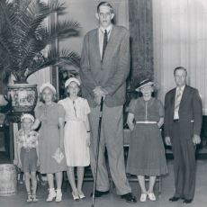 2.72'lik Boyuyla Dünyanın Gelmiş Geçmiş En Uzun İnsanı: Robert Wadlow