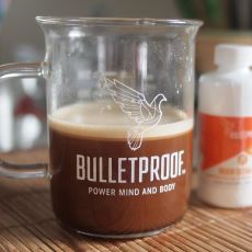 Tereyağı ve Hindistan Cevizi Yağı Eklenerek Yapılan Yüksek Enerjili Kahve: Bulletproof Coffee
