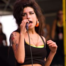 Amy Winehouse'un Bizlere Yadigâr Bıraktığı You Know I'm No Good Şarkısının Anlattıkları