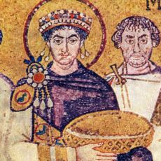 Bir Salyangozla Başlayan Efsane: Mor Rengin Binlerce Yıllık Yolculuğu