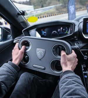 Peugeot'nun Yeni Direksiyon Sisteminin Enteresan Çalışma Prensibi 