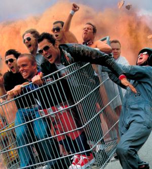 Bir Dönem Fenomene Dönüşen Dünyanın En Absürt Programlarından Biri: Jackass