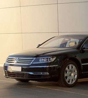 VW'nin Mercedes S'i Geçmek İçin Ürettiği Phaeton Neden Bir Fiyaskoya Dönüştü?