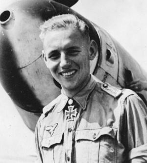 Tarihin En Çok Uçak Düşüren Savaş Uçağı Pilotu: Erich Hartmann