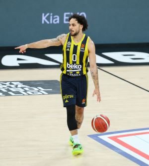Efes ile Özdeşleşen Shane Larkin Hangi Olaylar Neticesinde Fenerbahçe'ye Geliyor?