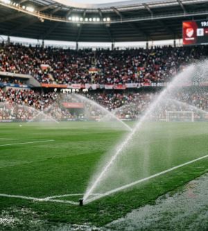 Maç Başlamadan Önce Futbol Sahası Neden Sulanır?