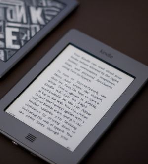 Amazon Kindle'da Kitap Okurken Sözlük Kullanmanın Yöntemi