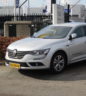 Renault Talisman Türkiye'de Neden Beklendiği Kadar Tutmadı?