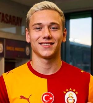 Galatasaray'ın Yeni 10 Numarası Aleksey Batrakov Nasıl Bir Futbolcu?