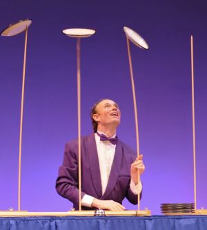 Birden Fazla Kişiyle Flört Etmek, Yani Tabak Çevirmenin Arka Planında Yatan Şeyler