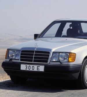 Bir Araba Markasından Fazlası: Mercedes Algısı Türkiye’de Nasıl Oluştu?