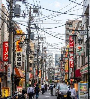 Teknoloji Devi Japonya, Sokaklardaki Elektrik Kablolarını Neden Yer Altına Alamıyor?