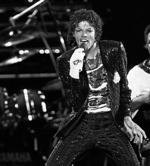 Michael Jackson'a Zamanında Yöneltilen Taciz İddiaları Asılsız mıydı?