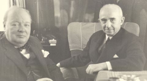 İsmet İnönü, Türkiye'yi İkinci Dünya Savaşı'ndan Uzak Tutmayı Nasıl Başardı?