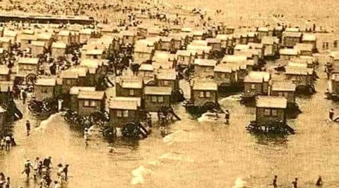 Bir Dönem Kadınları Denize Ulaştırmanın Enteresan Yöntemi: Banyo Arabaları