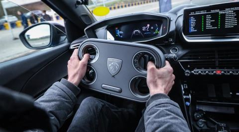 Peugeot'nun Yeni Direksiyon Sisteminin Enteresan Çalışma Prensibi 