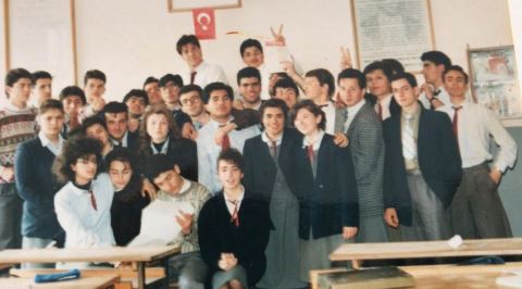 1990'da Bahçelievler Anadolu Lisesinde Çekilen Nostalji Bombası Video