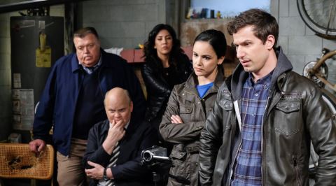 Brooklyn 9-9 Dizisinin Birbirinden Orijinal ve Komik Karakterleri