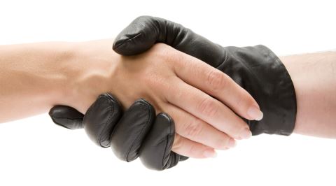 Kol Kirilir Yen Icinde Kalir Atasozundeki Yen Ne Anlama Geliyor Eksi Seyler