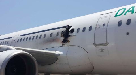 İntihar Bombacısının Uçaktan Düşerek Öldüğü İlginç Terör Olayı: Daallo Airlines 159