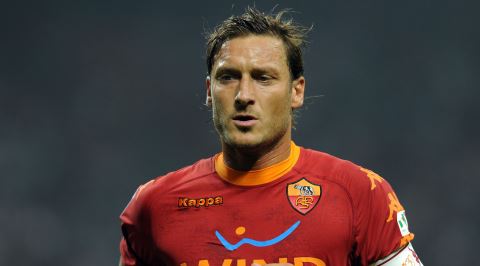 Dünya Futbolunun En Sadık İlk 11'i: Kariyeri Boyunca Aynı Takımda Oynamış Futbolcular