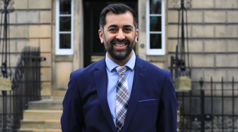İstifa Edeceği Duyurulan Müslüman İskoçya Başbakanı Humza Yousaf Kimdir?