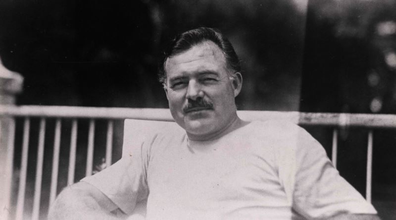 FBI, Ernest Hemingway'i Neden Yıllar Boyunca Takip Etti?