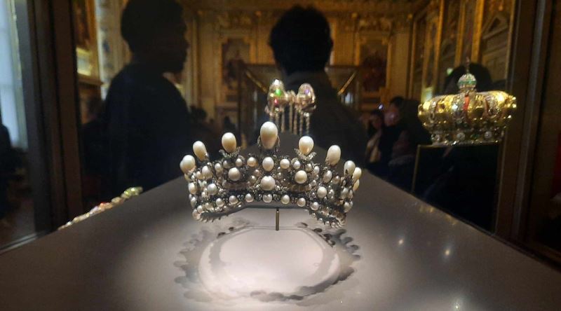 Paha Biçilemez Mücevherlerin Çalındığı Louvre Müzesi Soygunu Nasıl Gerçekleşti?