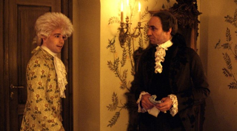 Dost Görünümlü Düşmanlarınızın Kullanmayı Pek Sevdiği Bir Taktik: Zehirli İltifat