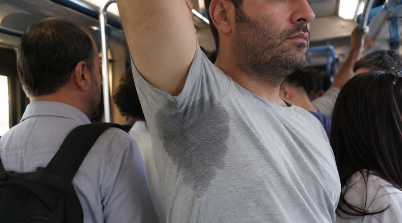 Sabah Duş Alıp Akşam Ter Kokan İnsanlar Nerede Yanlış Yapıyor?
