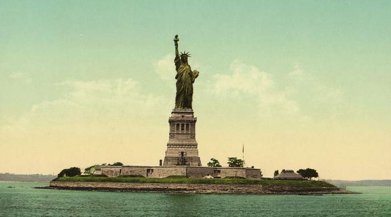 En Başta Süveyş Kanalı'nın Girişine Koymak İçin İnşa Edilen Özgürlük Heykeli'nin Hikayesi