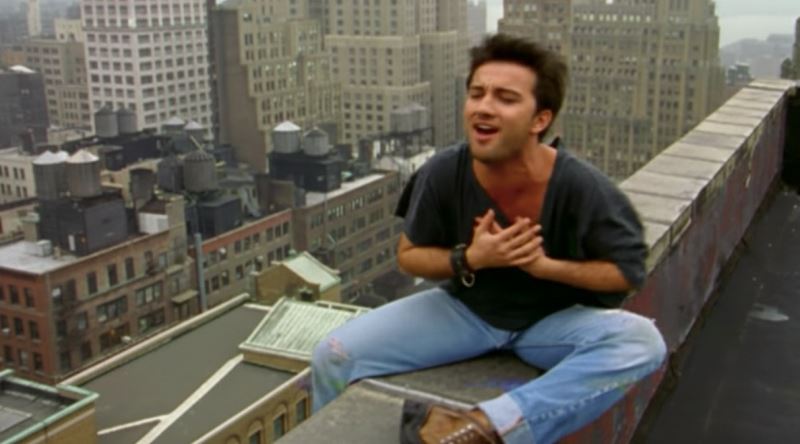 Tarkan'ın New York'ta Çekilen Ölürüm Sana Klibi Hakkında Yapım Notları