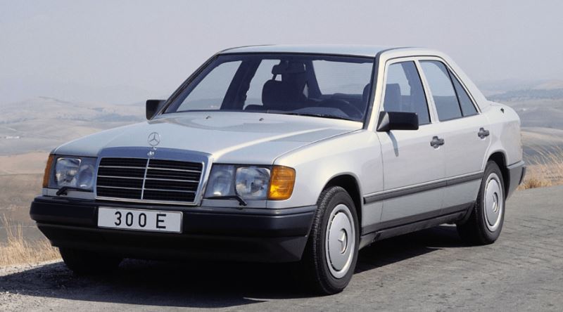 Bir Araba Markasından Fazlası: Mercedes Algısı Türkiye’de Nasıl Oluştu?