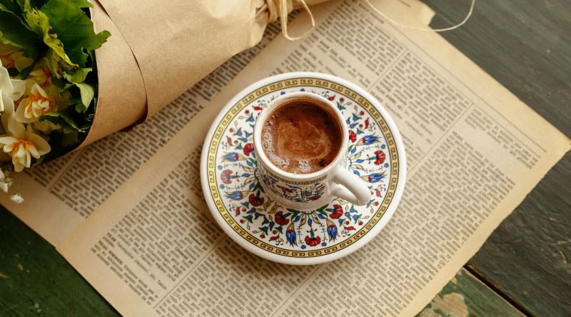 Türk Kahvesi Neden Küçük Fincanda İçiliyor?