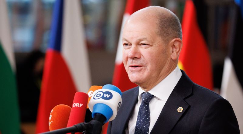 Almanya'da Scholz Hükümeti Neden Düştü? 