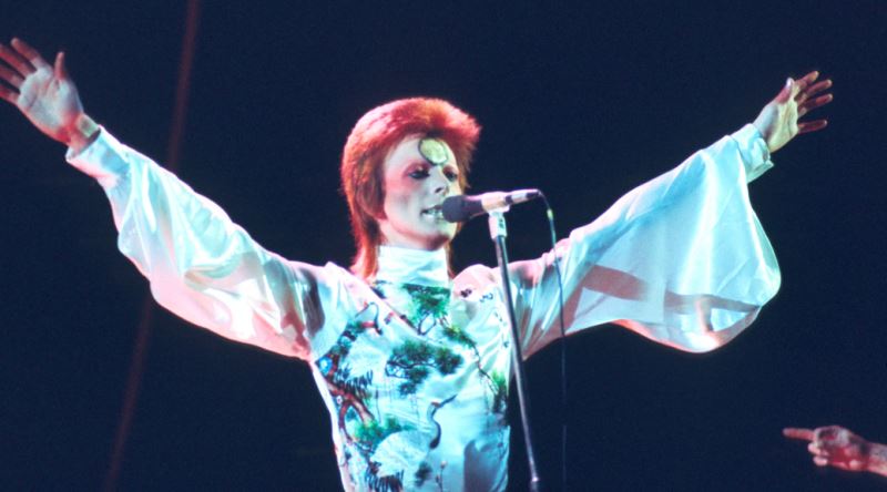 David Bowie, Durup Dururken Ziggy Stardust Karakterini Nasıl Yarattı?